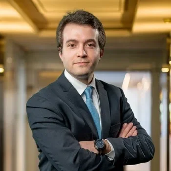 Alberto Fernández